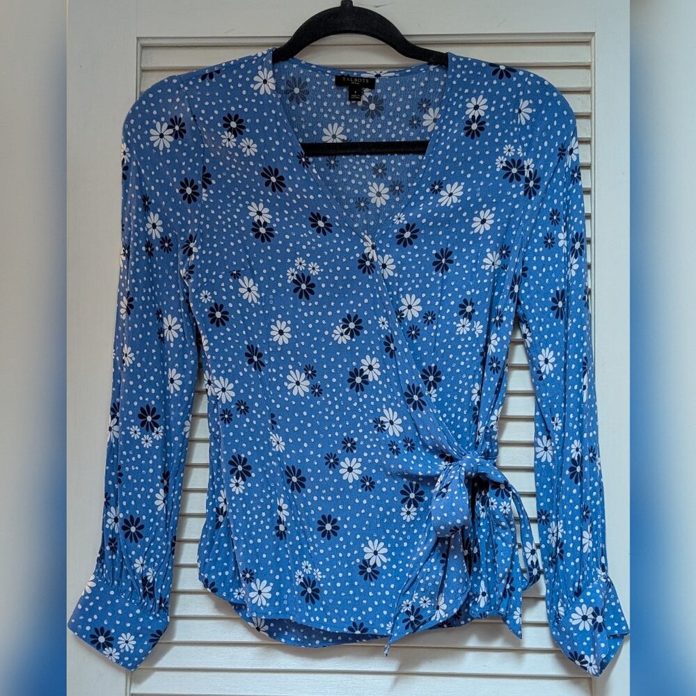 Talbots Flowers & Dots Blue Long Sleeve Blouse | Size P